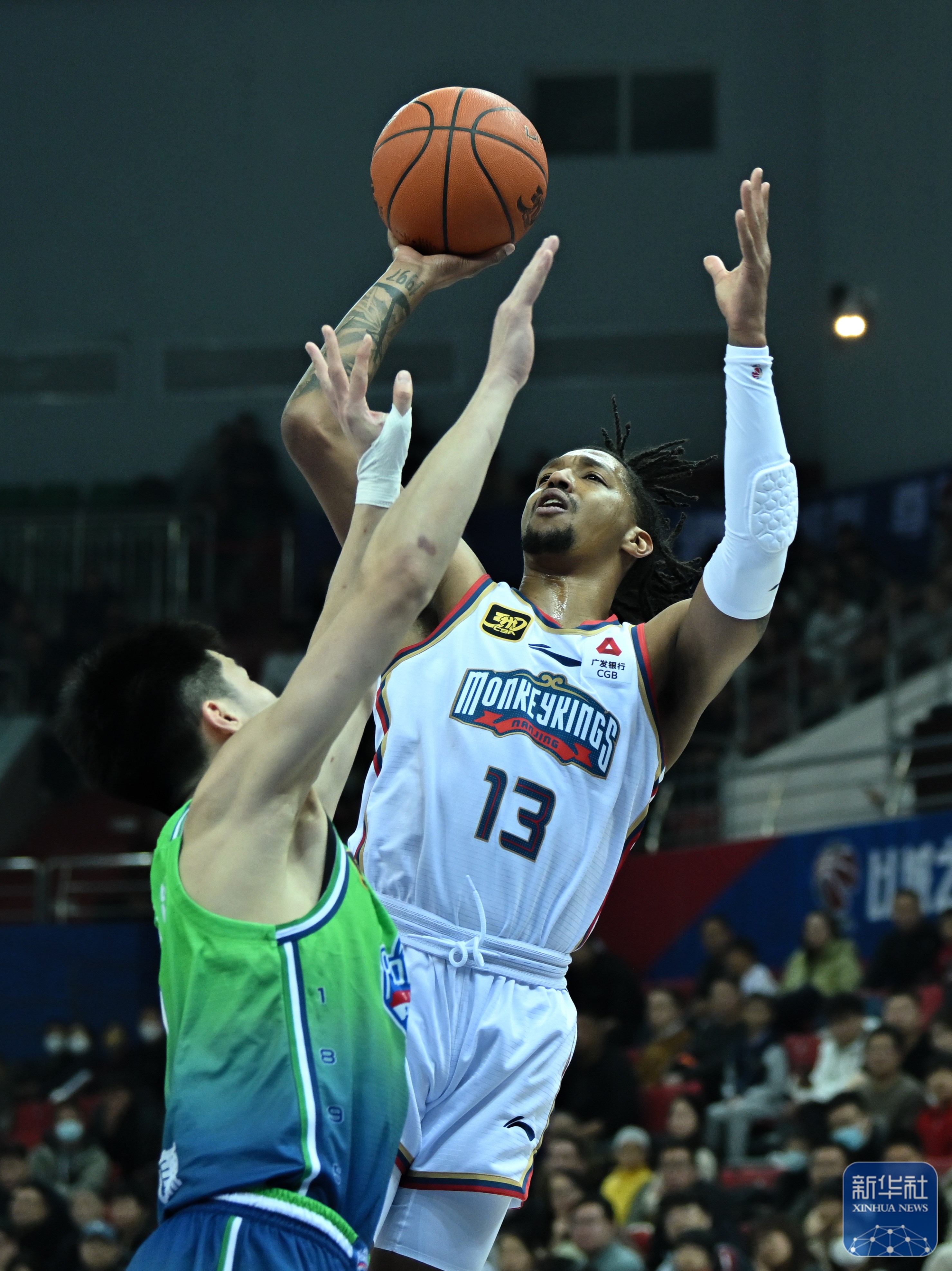 CBA常规赛加时末段再迎强敌；国际米兰外线爆发；主帅态度——质疑声仍在；轮换策略成焦点的简单介绍-英雄联盟直播入口