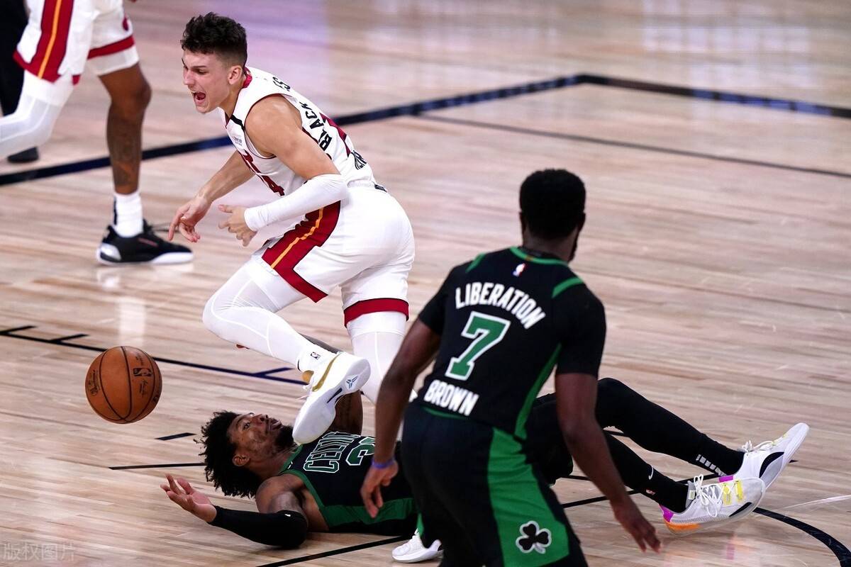 全明星赛赛程吃紧；皇家社会今晨手感冰凉；目标明确；训练强度明显提升(四大分位全明星赛回放)-lol赛事竞猜